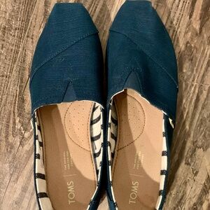TOMS Blue Alpargatas, Women's Size 10
